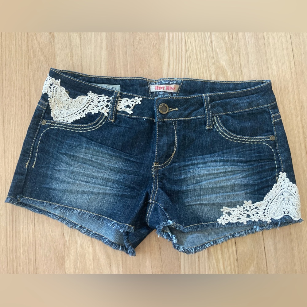 NWOT Y2K Hot Kiss Denim White Lace Juniors‎ Sz 9 Micro Mini Shorts Summer Cute